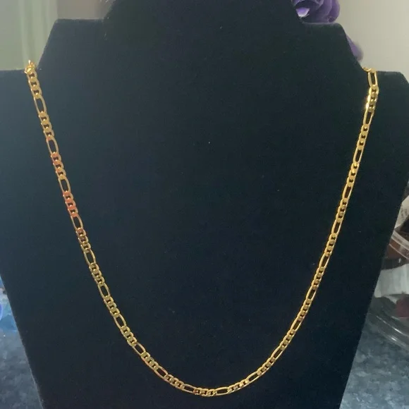 Brand new shiny 24k gold over silver. Classic Figaro Chain Necklace. Nordstrom - Picture 2 of 6